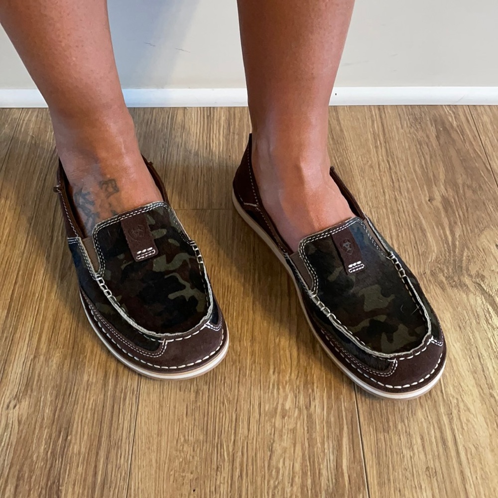 NWOT Ariat driving shoes